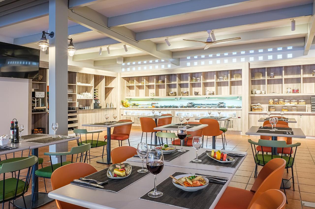 Oassium Hotel At Estival Park 라피네다 외부 사진